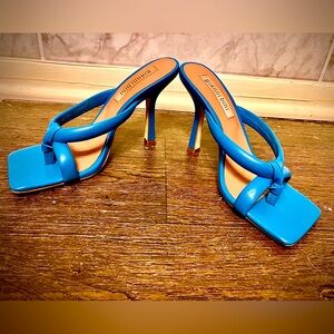 Gianni Bini Blue Stiletto Heels Elegant Design